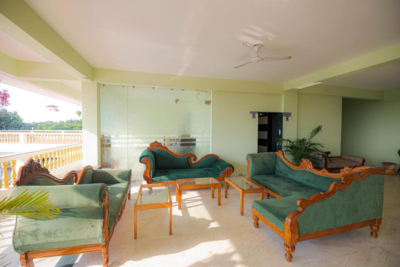 Sparv Aulakhs Resort Mandrem Extérieur photo