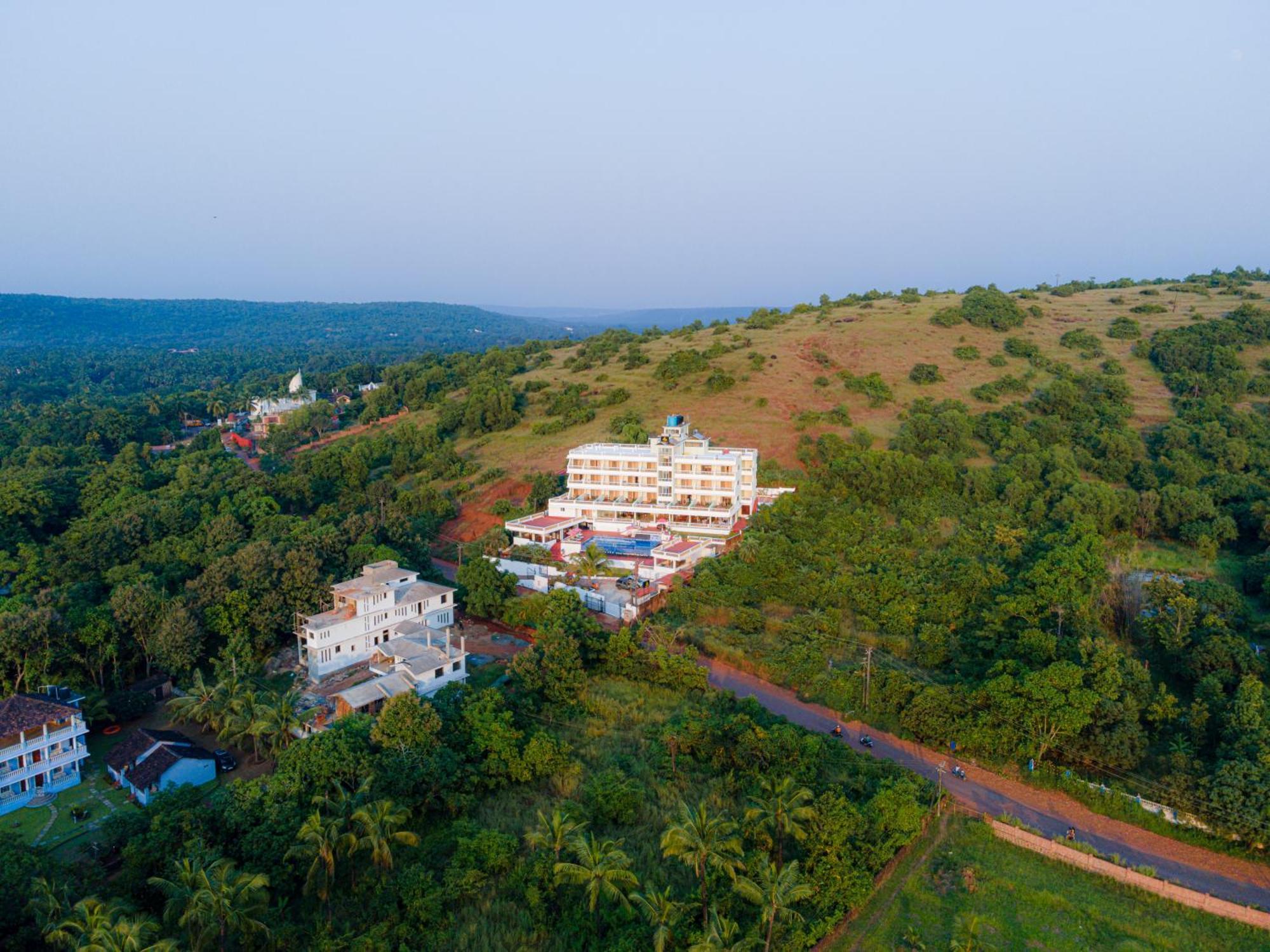 Sparv Aulakhs Resort Mandrem Extérieur photo